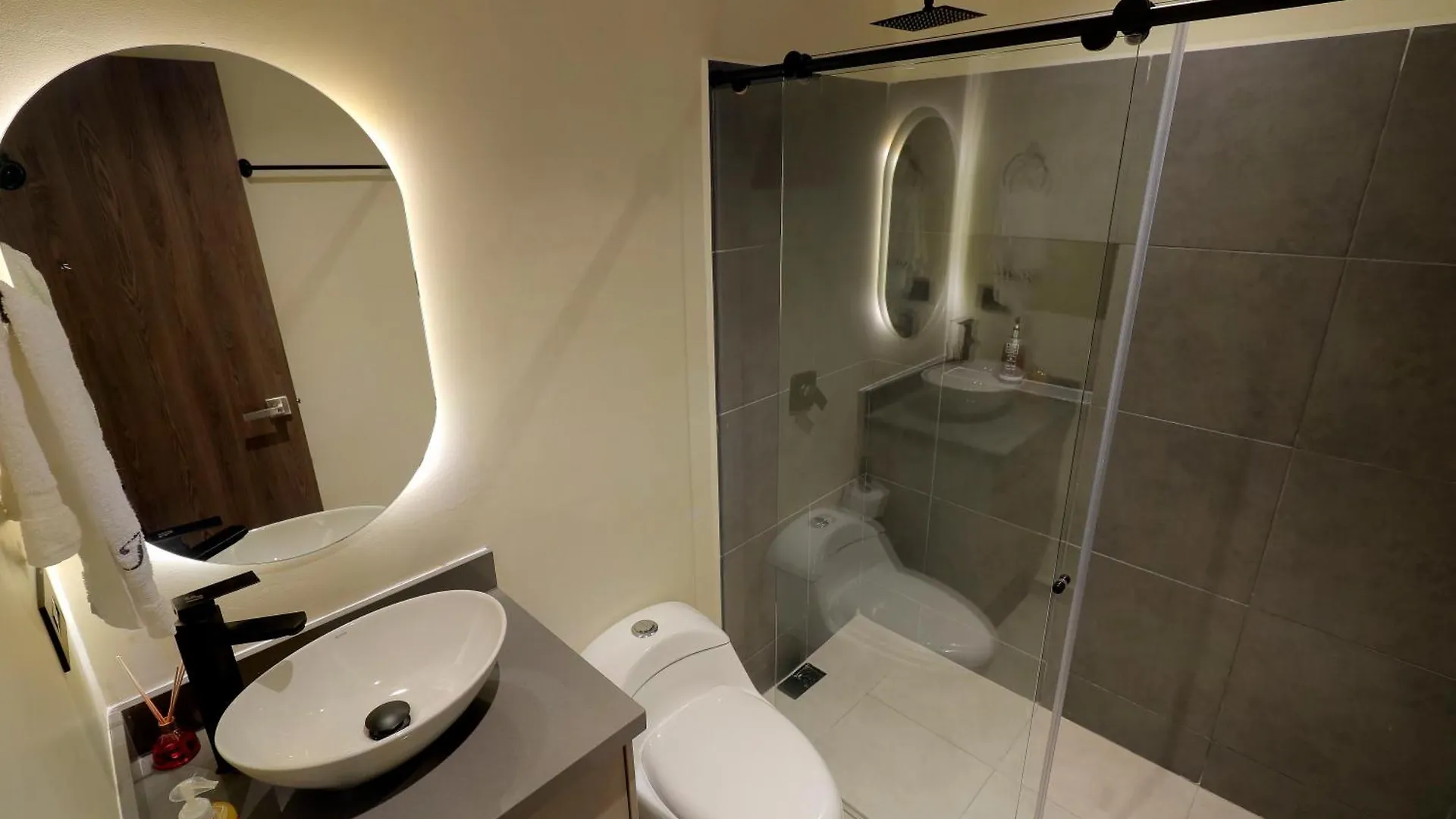 Casa Indigo Laureles-Estadio Con Jacuzzi Medellin