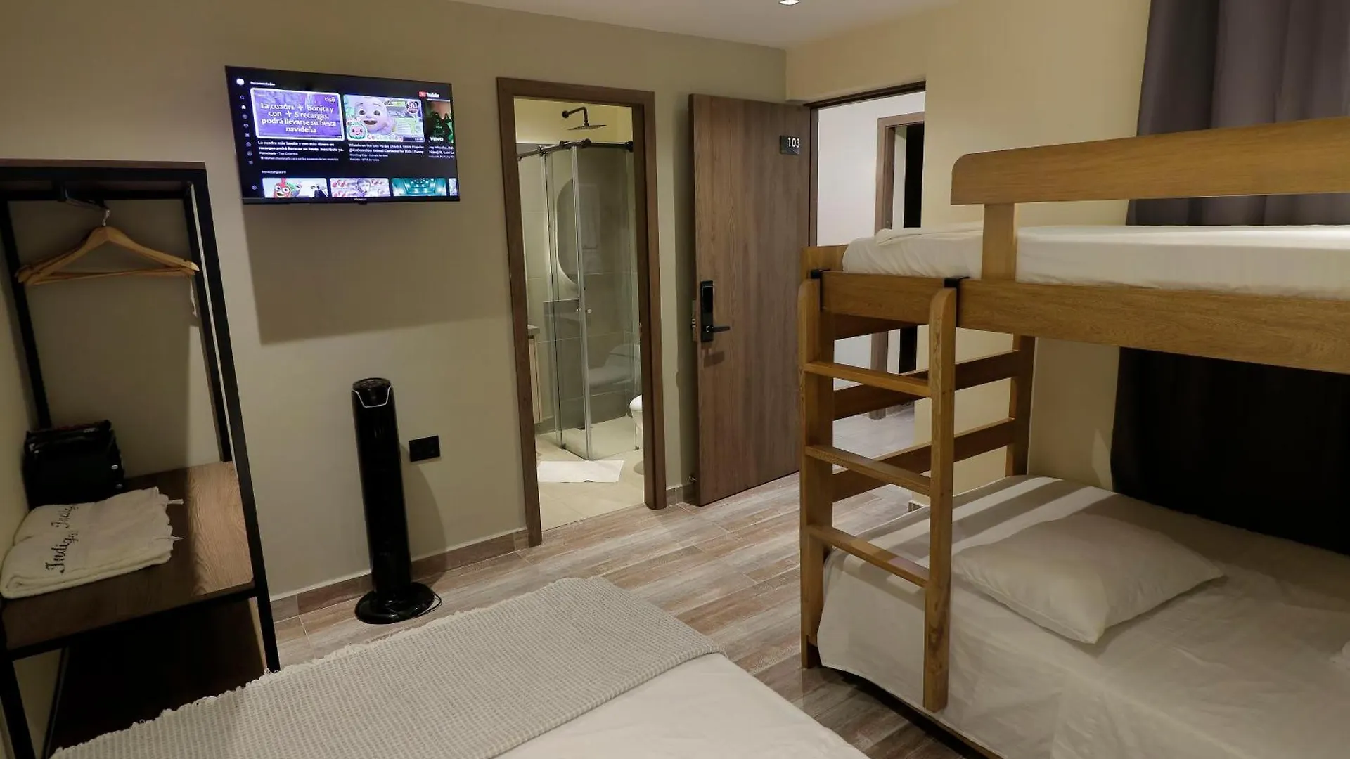 Guest house Casa Indigo Laureles-Estadio Con Jacuzzi Medellin
